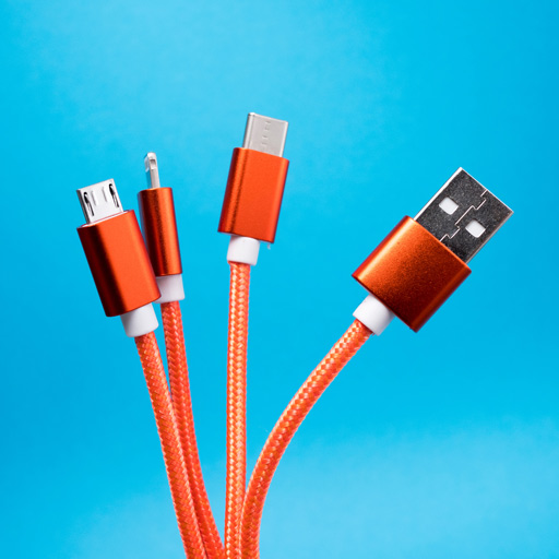 So many cables. And so orange.